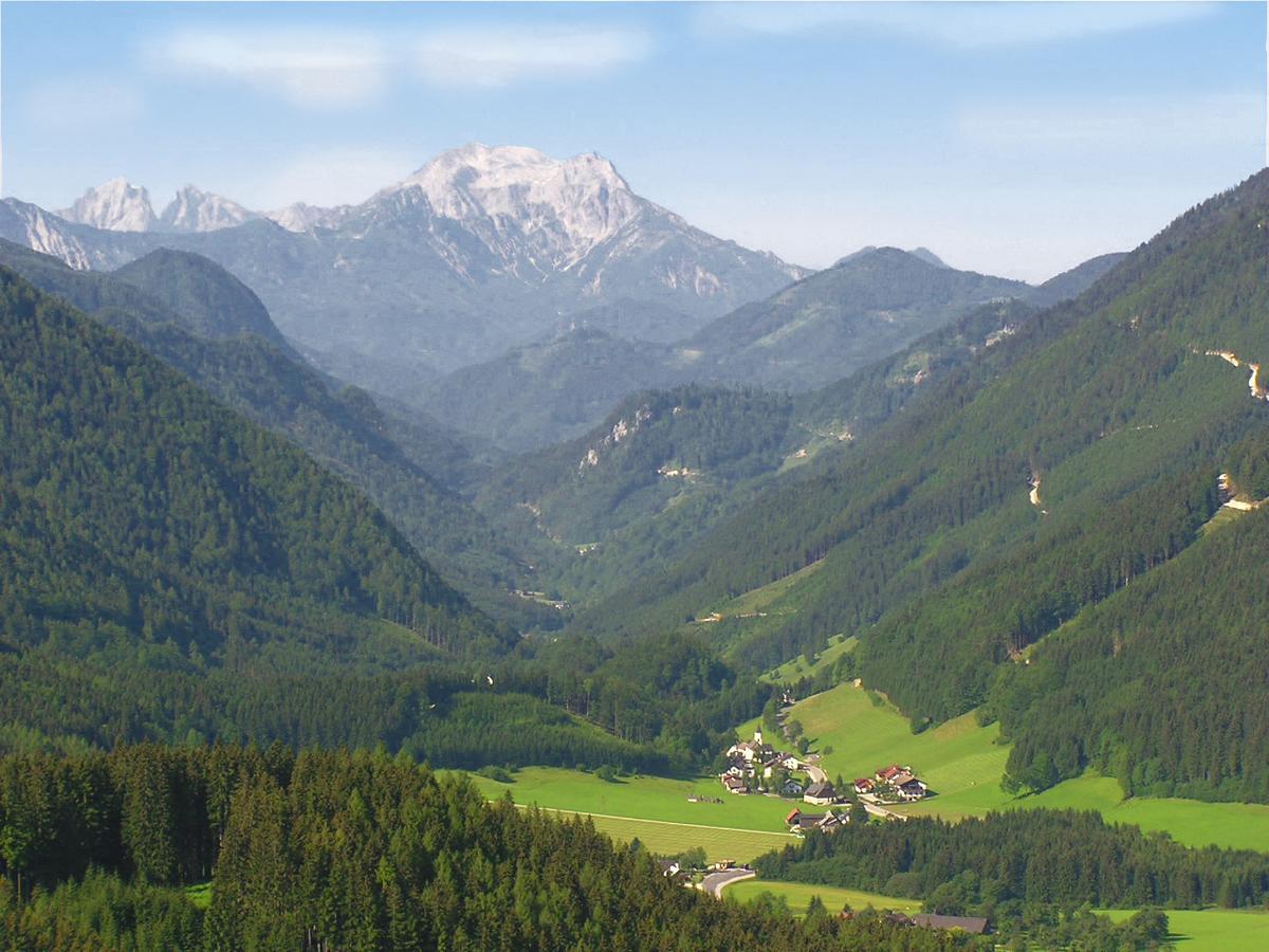 Alpenhotel Ensmann Lassing  Exteriör bild